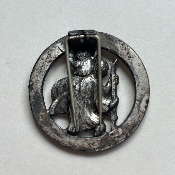 Vtg auto visor swing hinge pin clip Saint Christopher travel patron safety medal - Picture 2 of 4